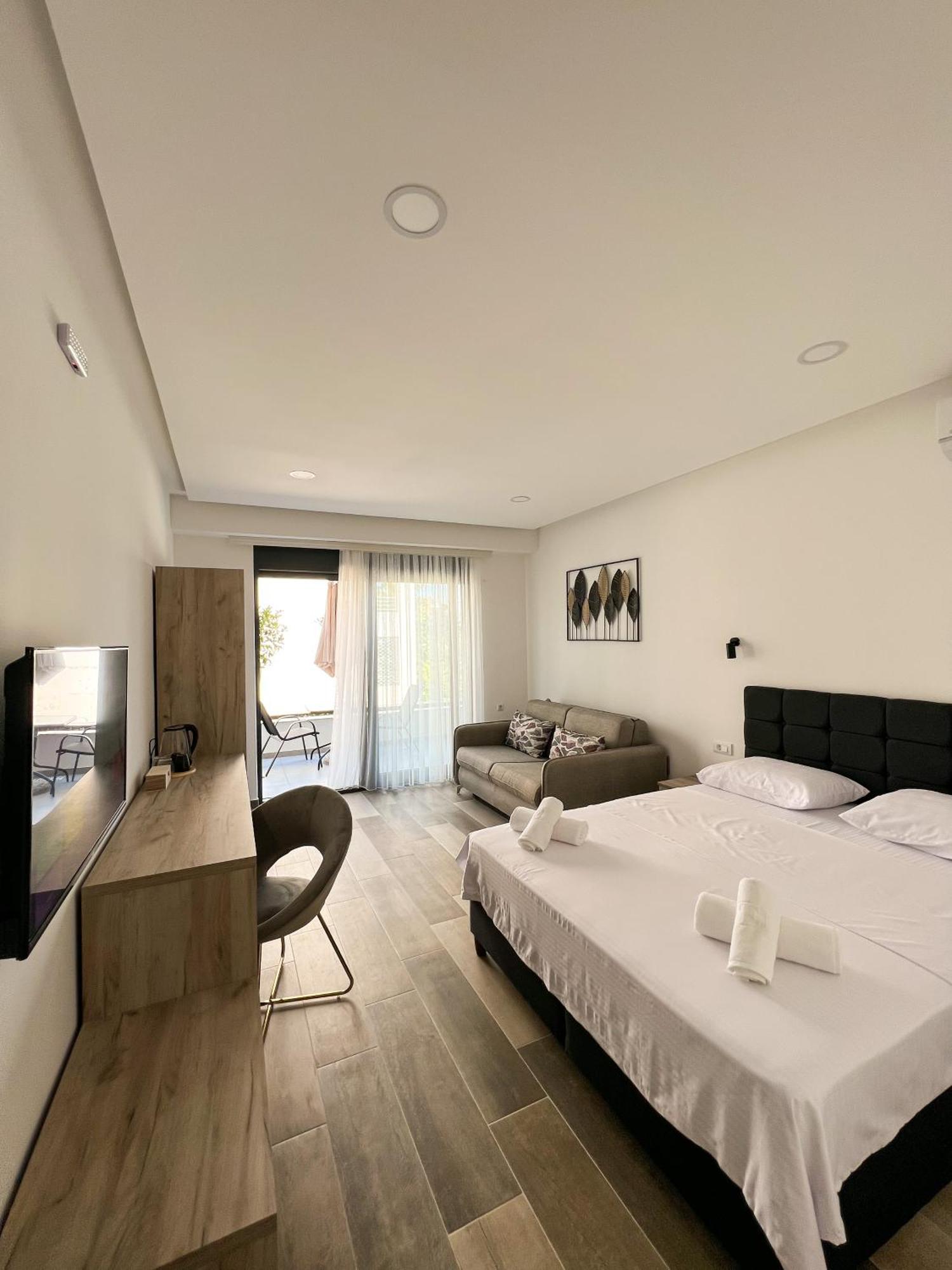 Square Residence Улцинь Экстерьер фото