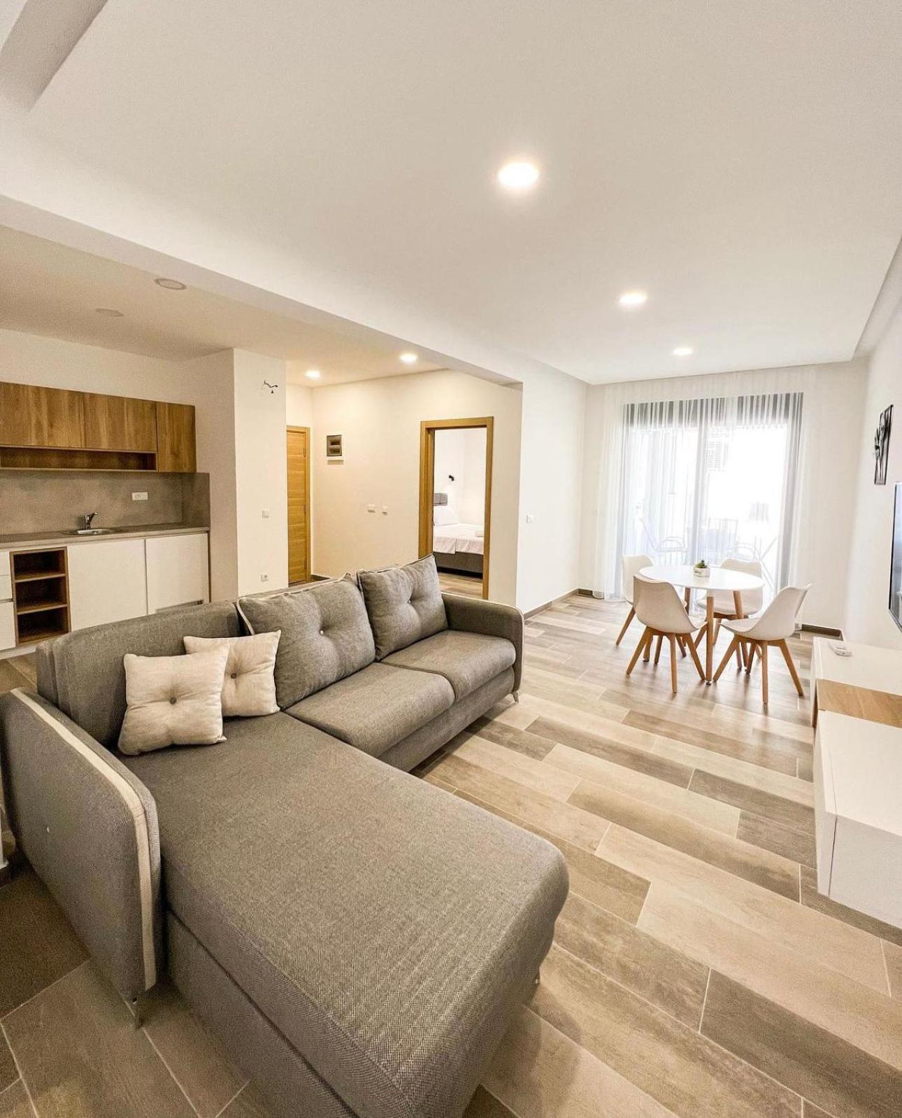 Square Residence Улцинь Экстерьер фото